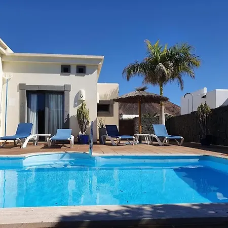 La Carabela 35 Villa Playa Blanca